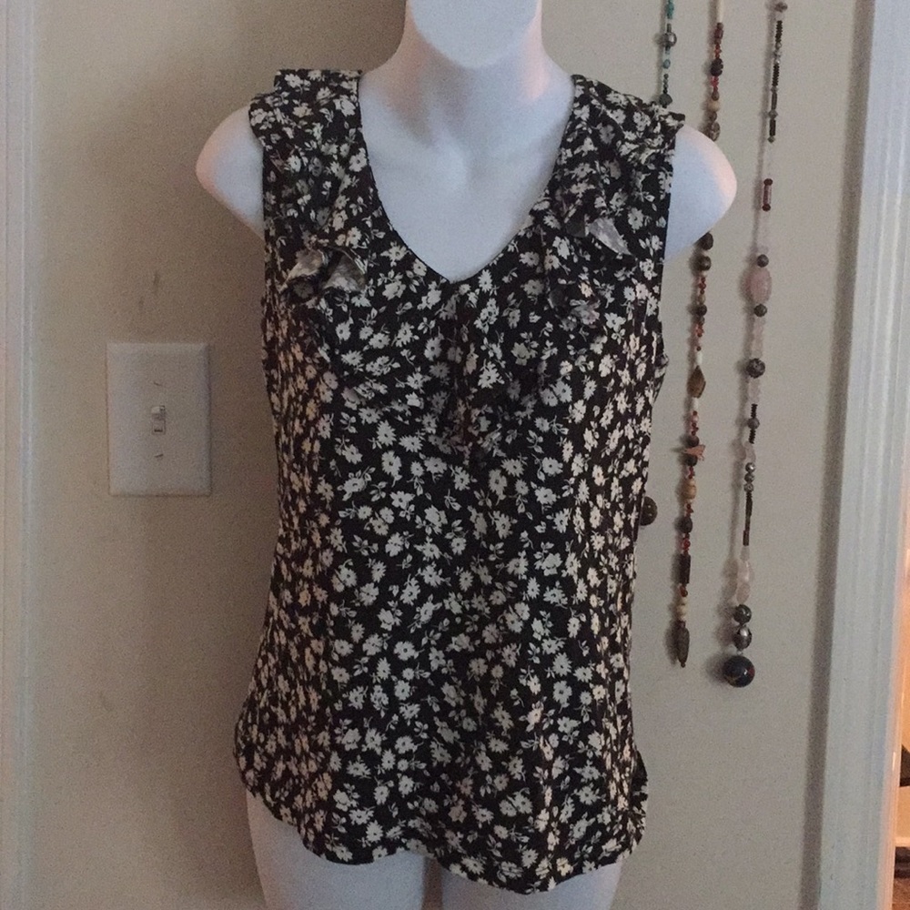 Lauren Size M black/white ruffled blouse